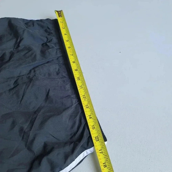 Womens NIKE TEMPO Running Shorts Black/ White Size S (4-6) - Picture 7 of 9